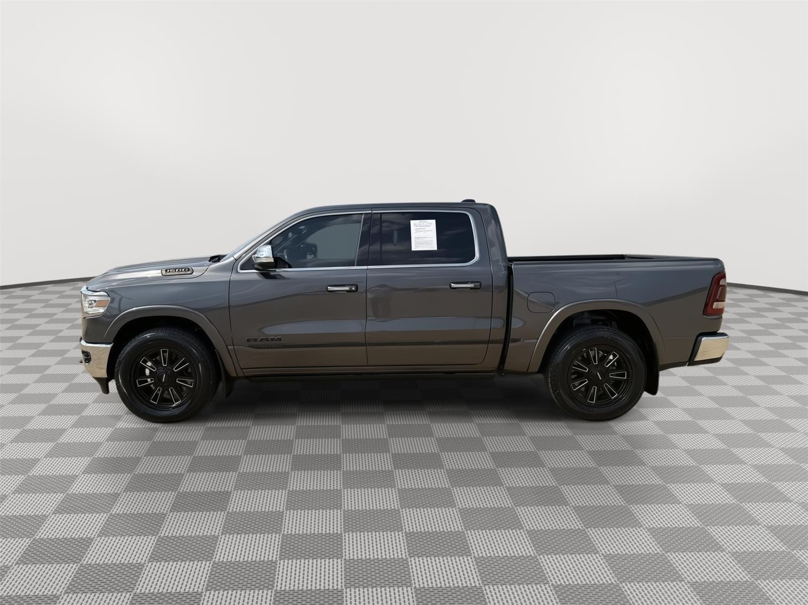 2021 Ram 1500 Laramie photo 4