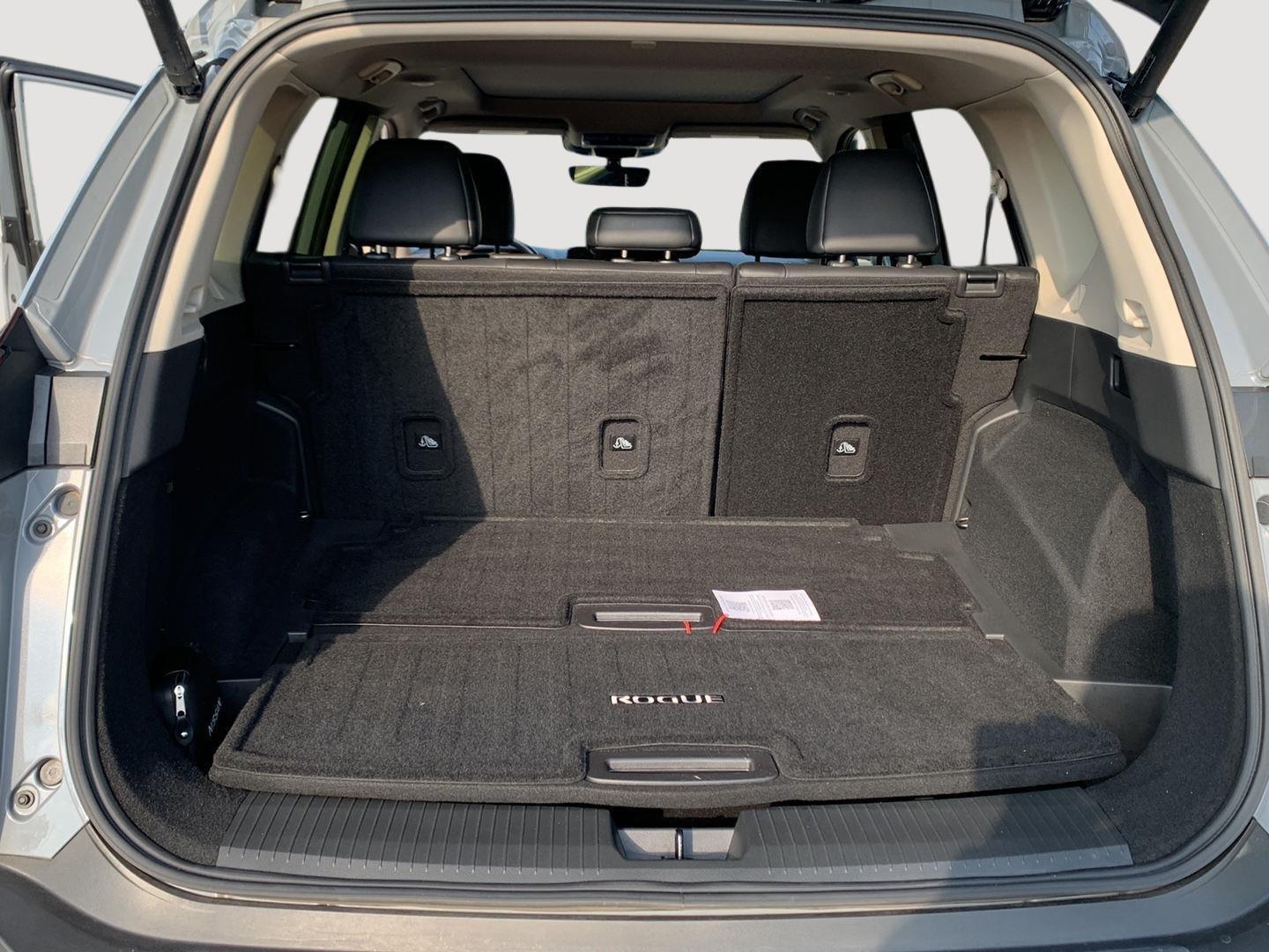2023 Nissan Rogue Platinum photo 17