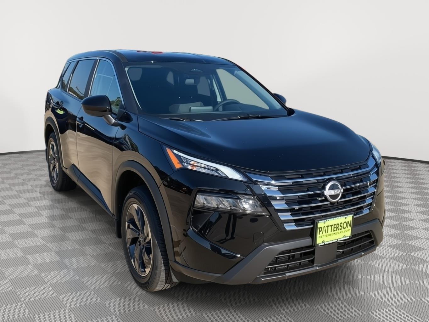 2026 Nissan Rogue SV's photo