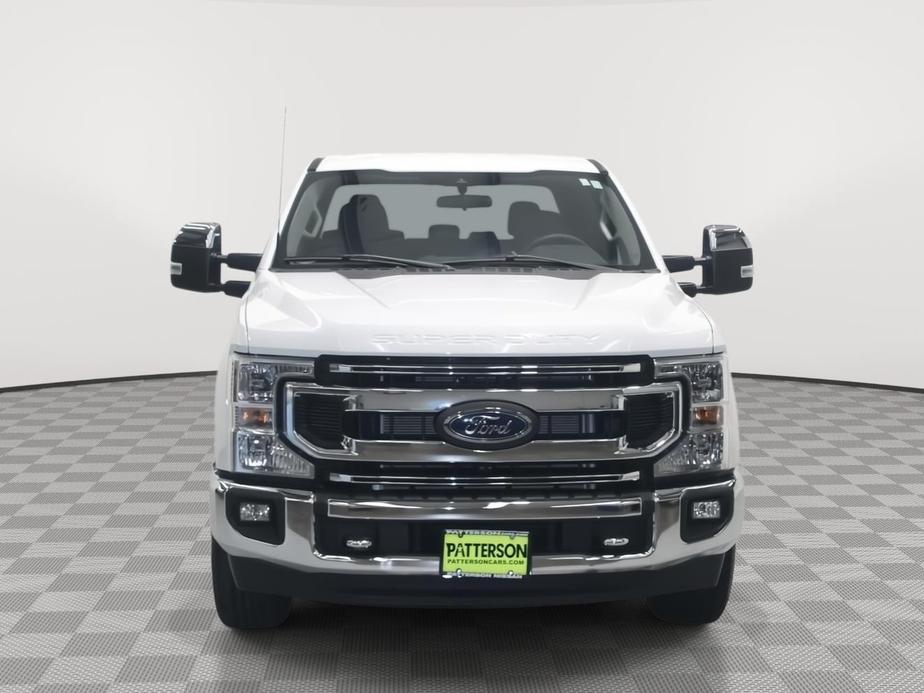 2022 Ford F-350 XLT photo 2