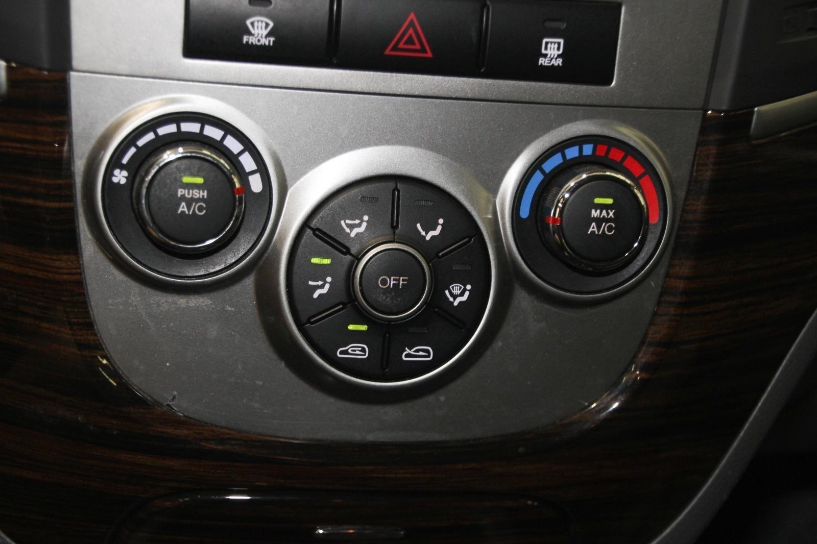 2025 Hyundai Santa Fe SEL photo 31