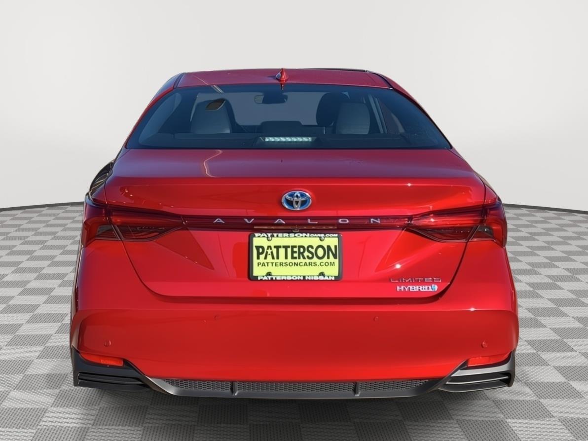 2021 Toyota Avalon Hybrid Limited photo 3