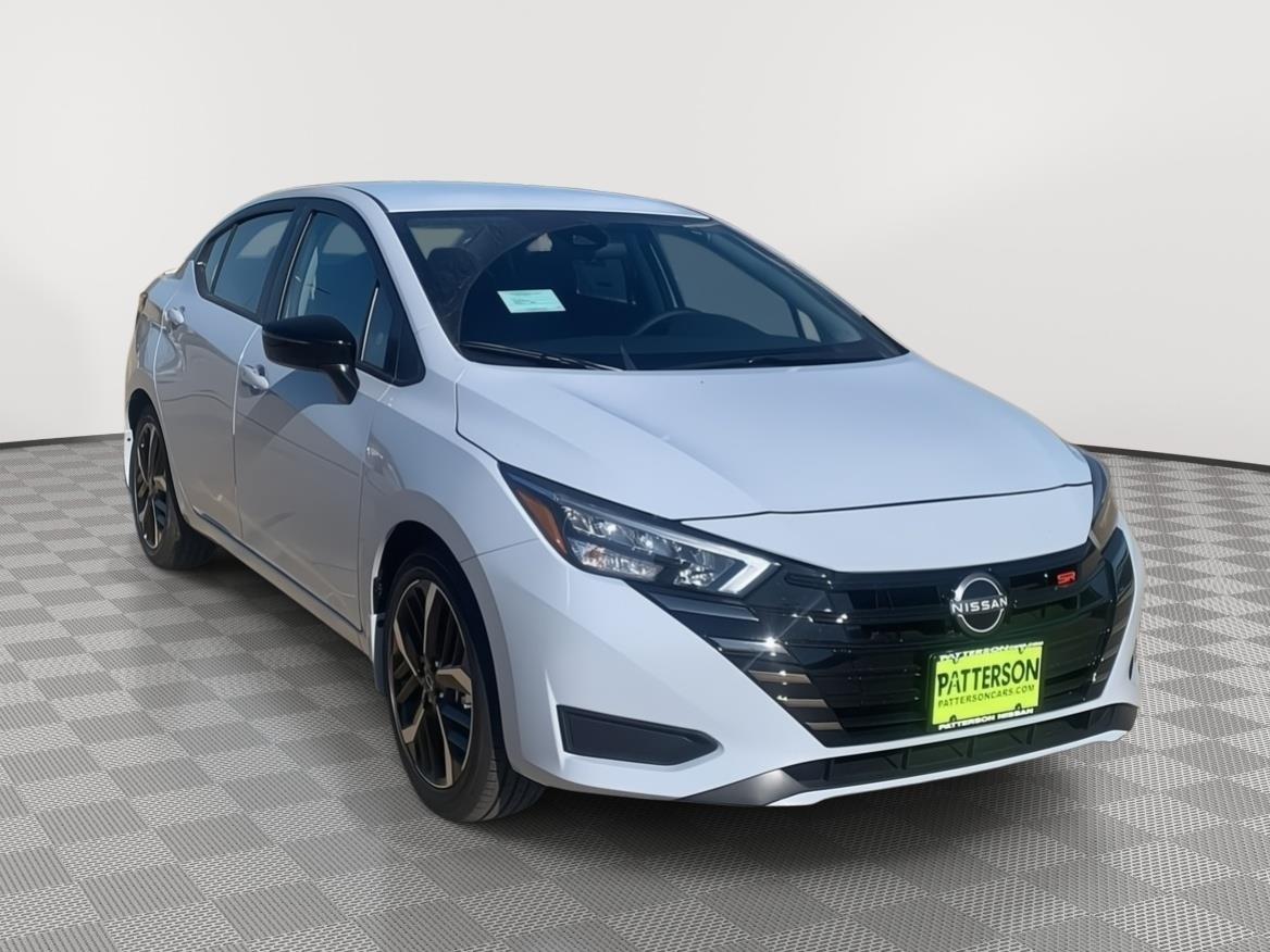 2025 Nissan Versa Sedan SR's photo