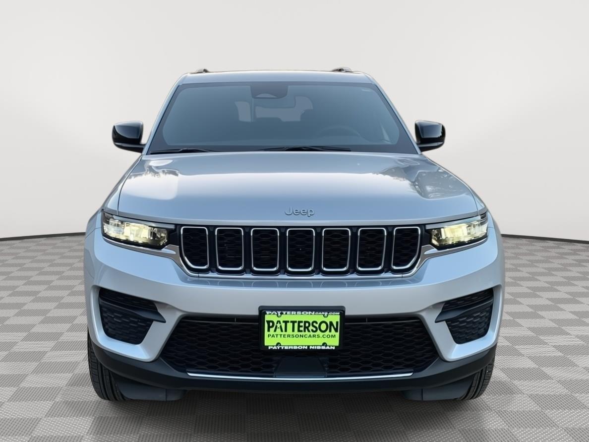 2024 Jeep Grand Cherokee Laredo X photo 2