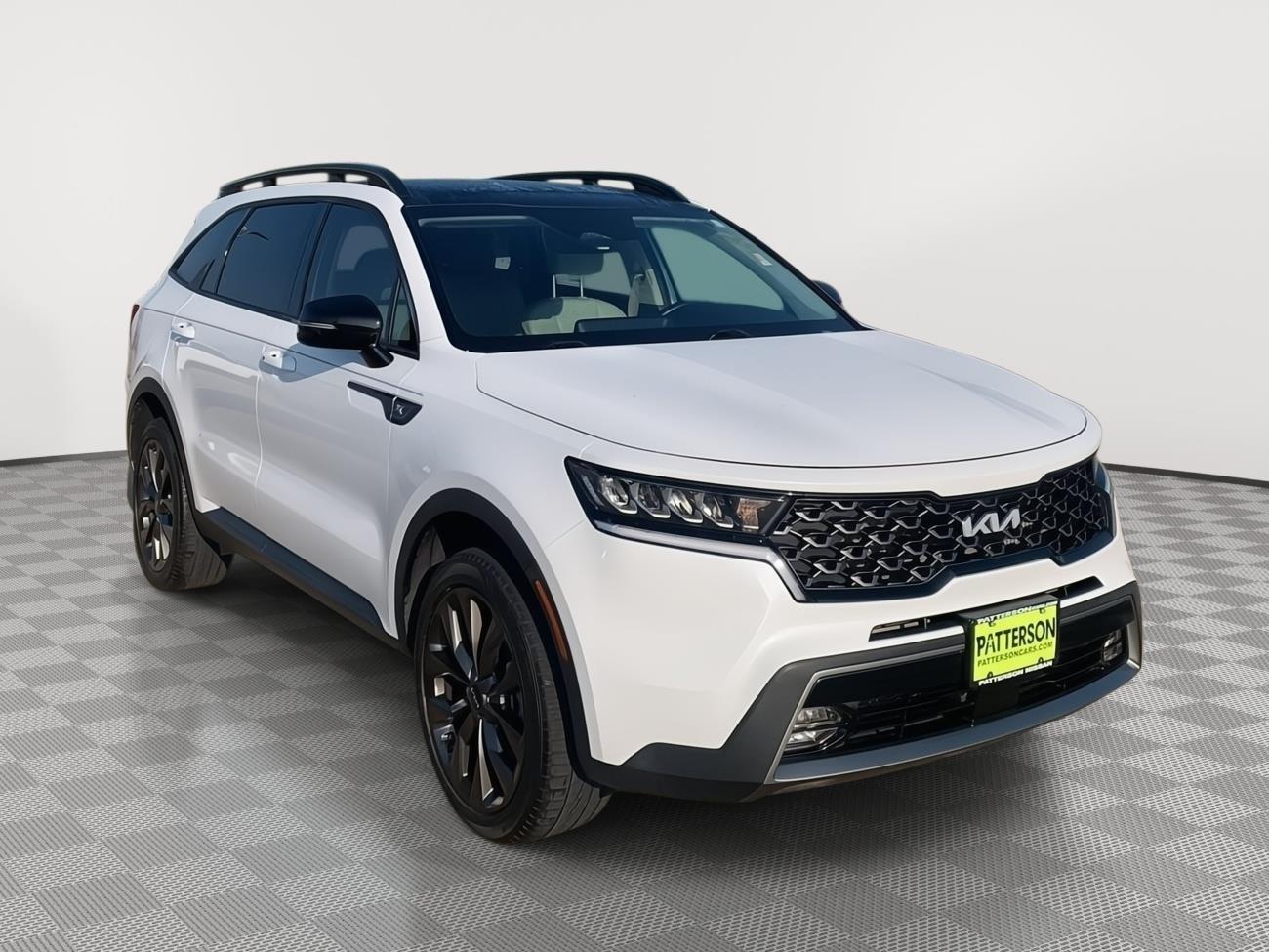 2022 Kia Sorento X-Line EX's photo