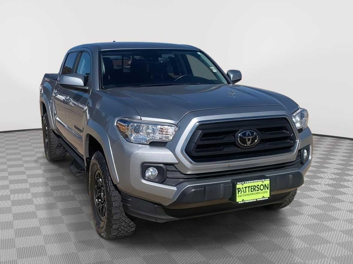 2022 Toyota Tacoma SR5's photo