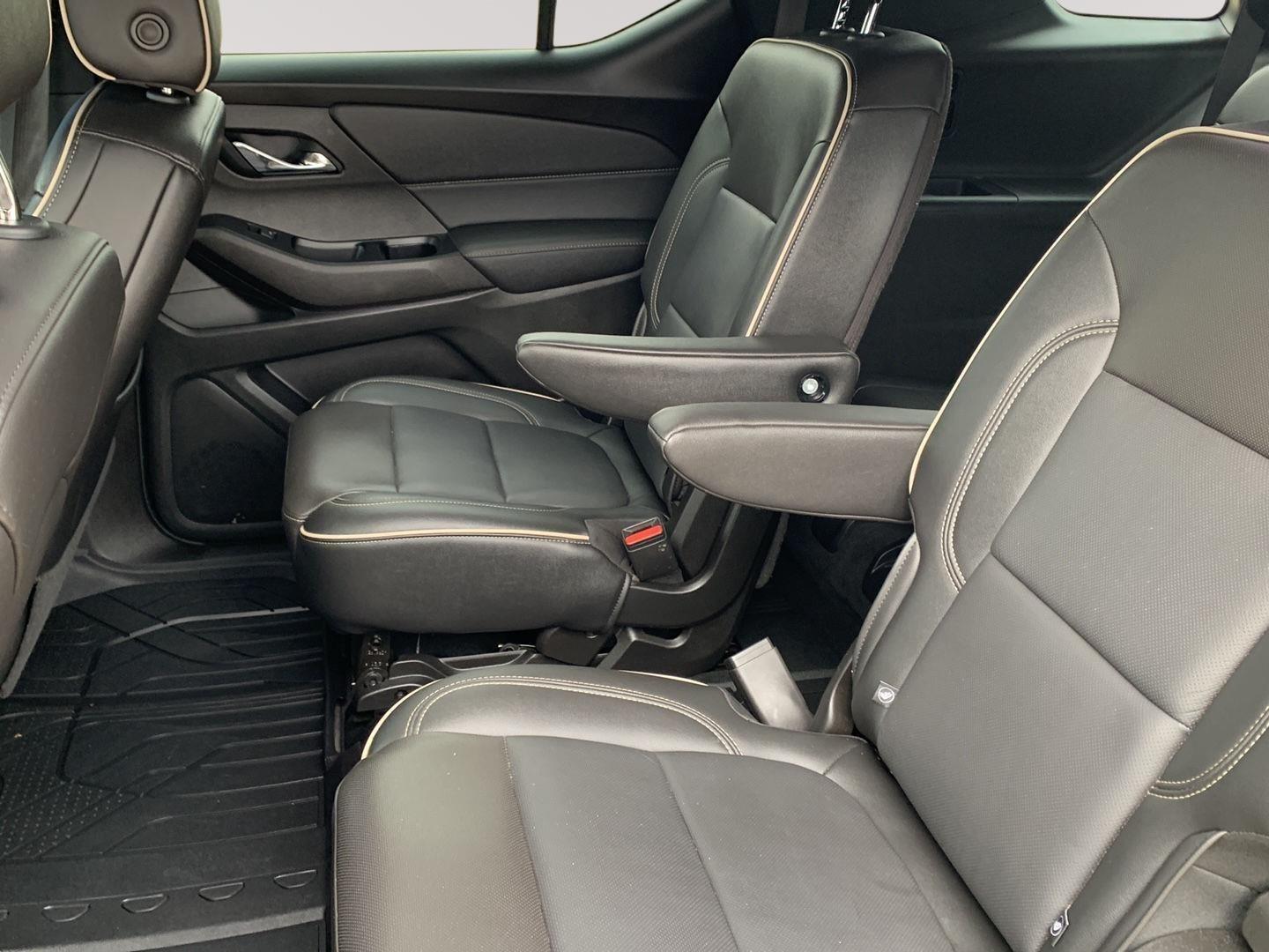 2023 Chevrolet Traverse Premier photo 4