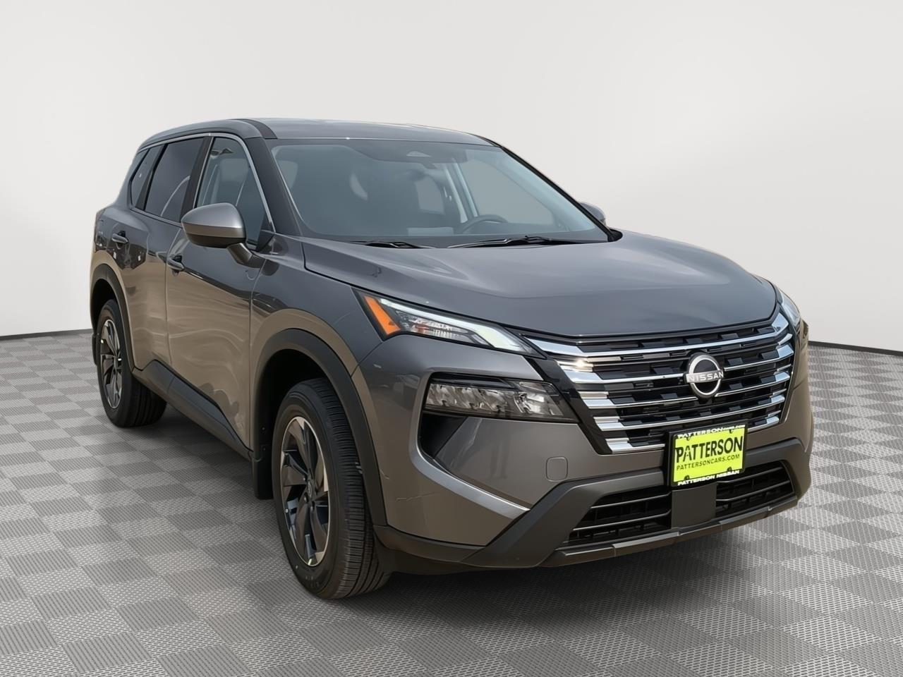 2026 Nissan Rogue SV's photo