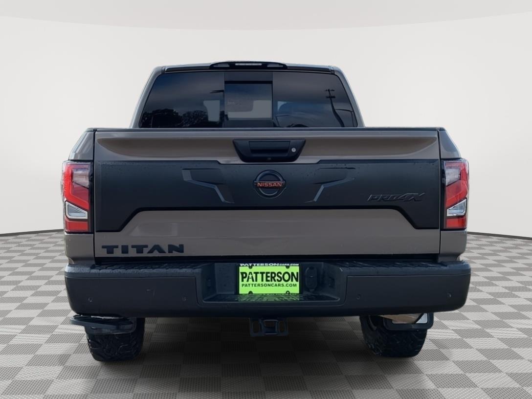 2021 Nissan Titan PRO-4X photo 3