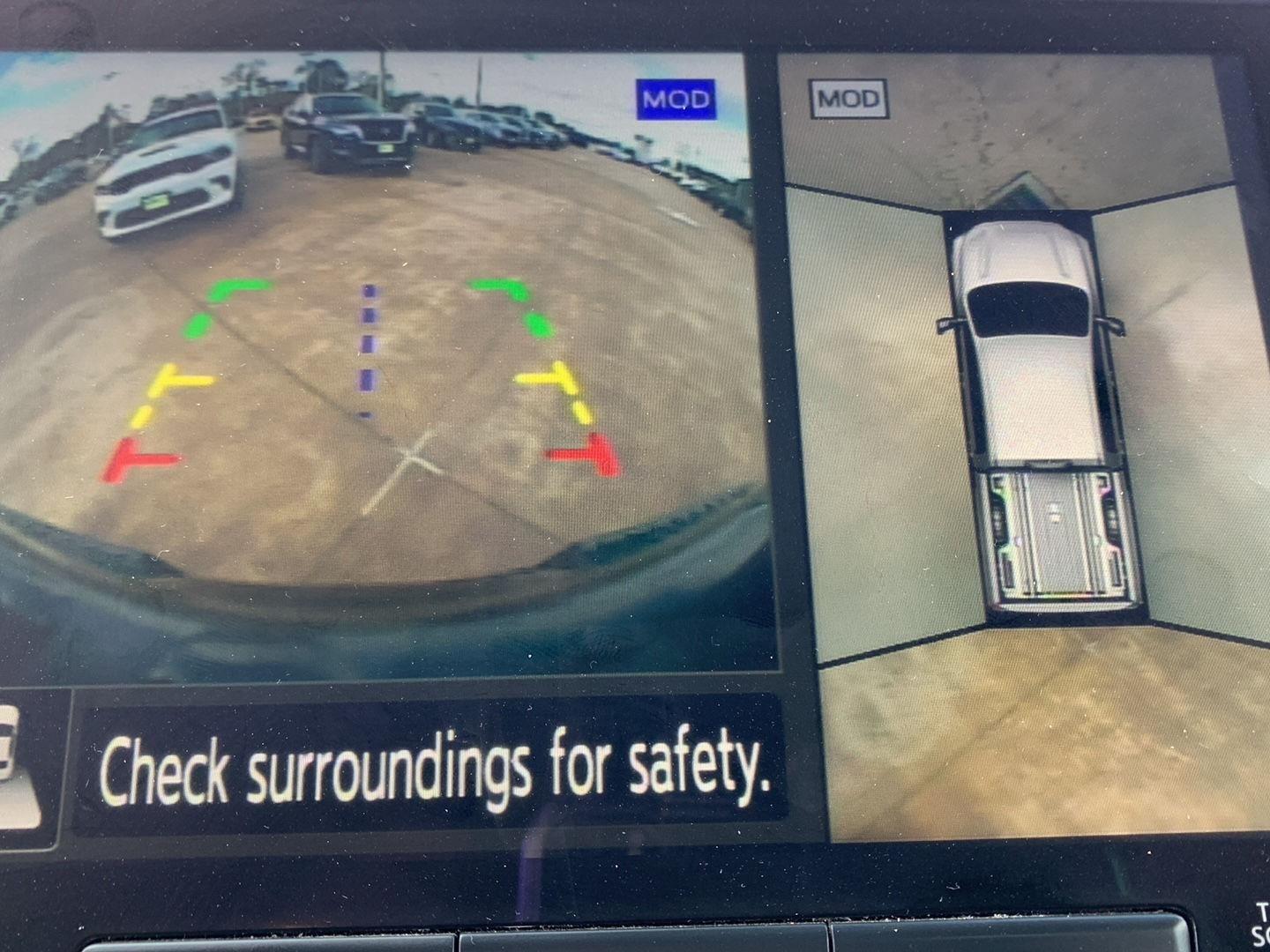 2021 Nissan Titan PRO-4X photo 2