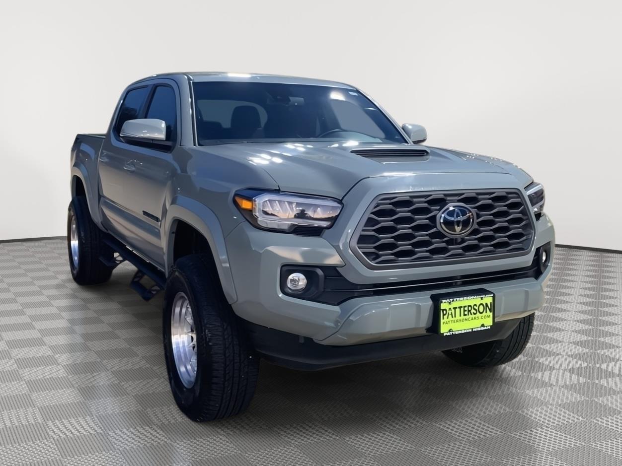 2023 Toyota Tacoma TRD Sport's photo