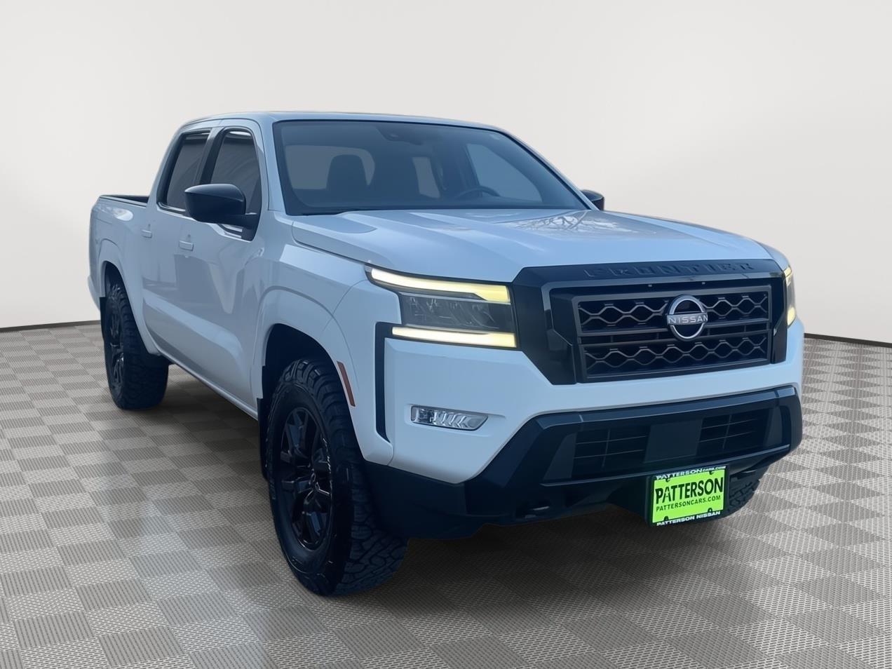 2023 Nissan Frontier SV's photo