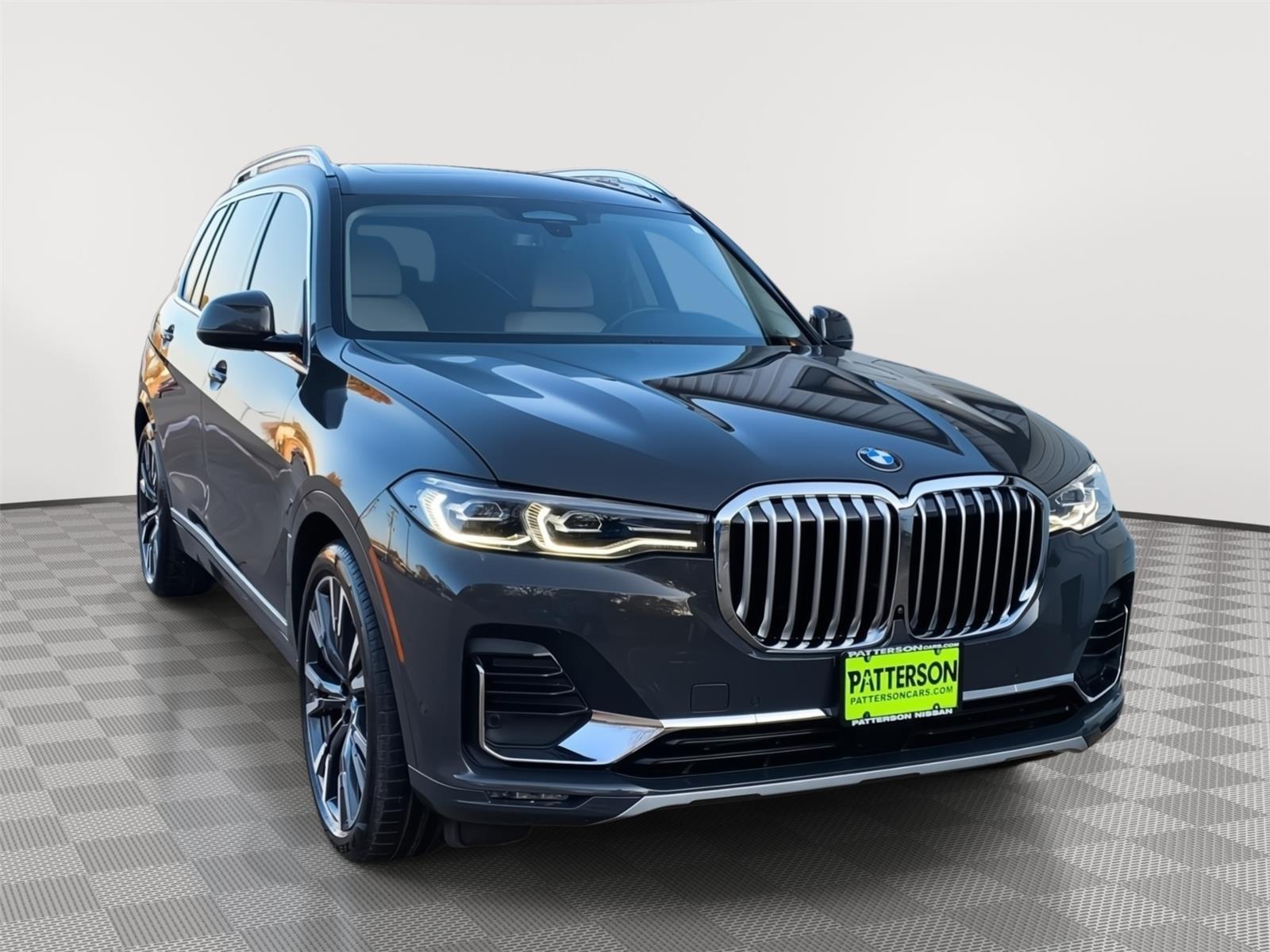 2022 BMW X7 40i's photo