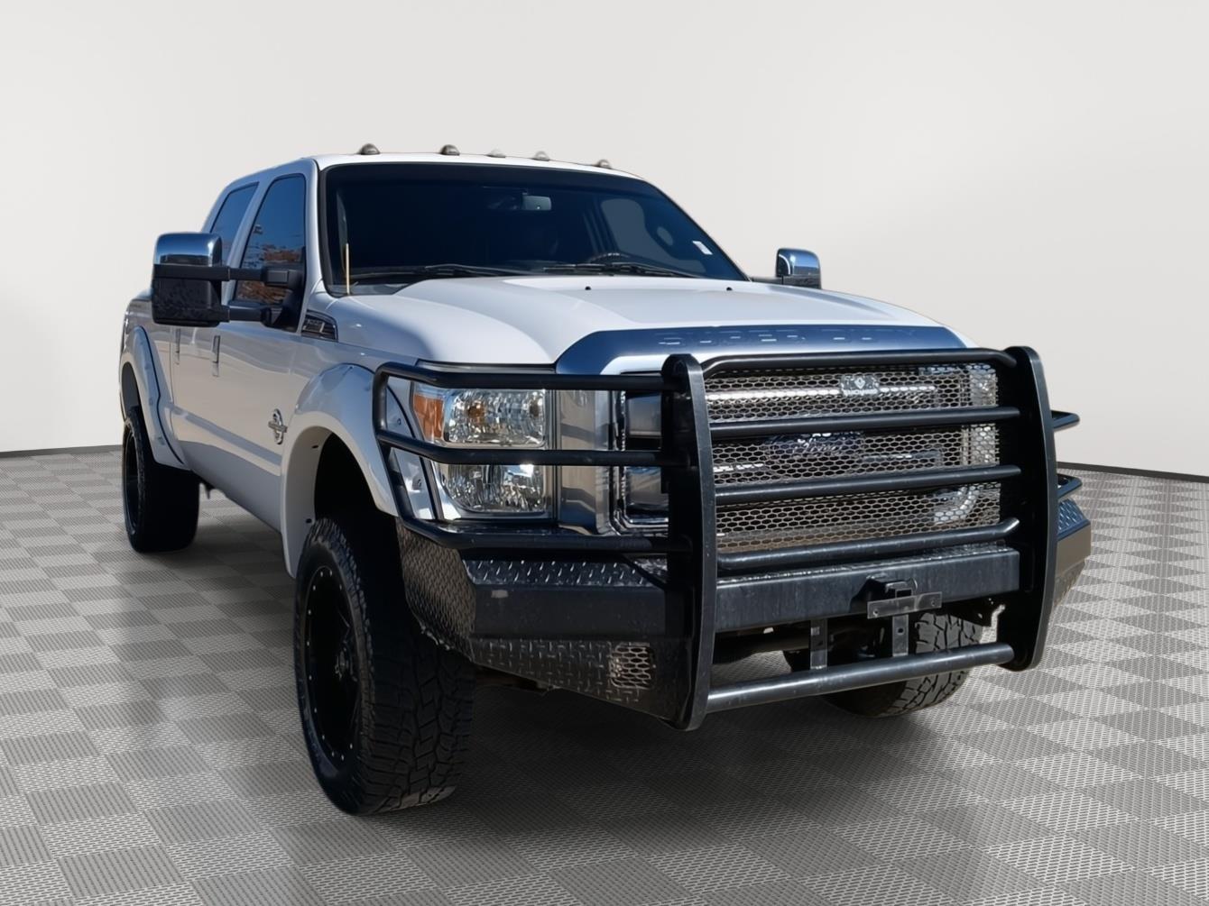 2014 Ford F-350 Super Duty Platinum's photo