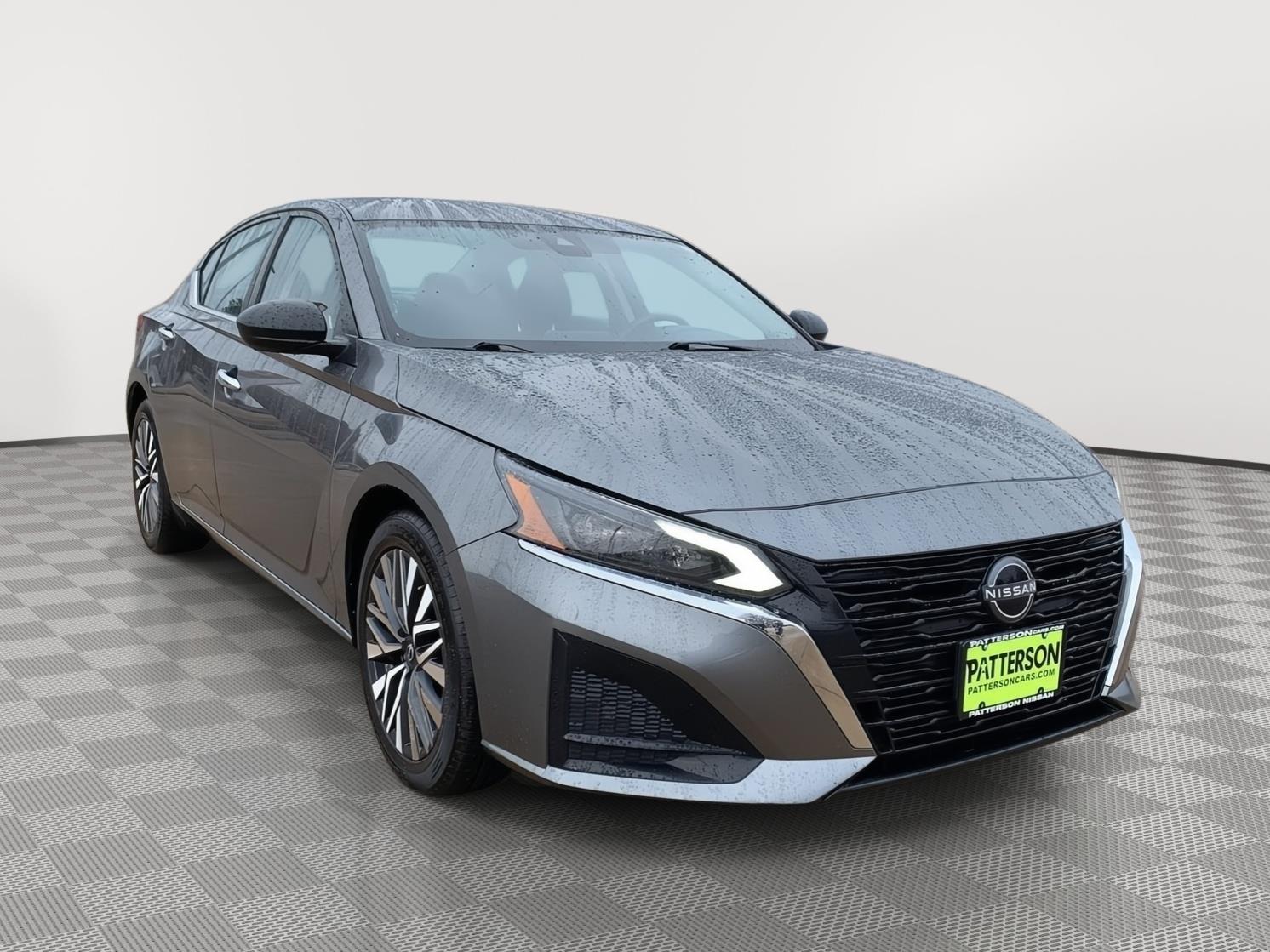 2024 Nissan Altima SV