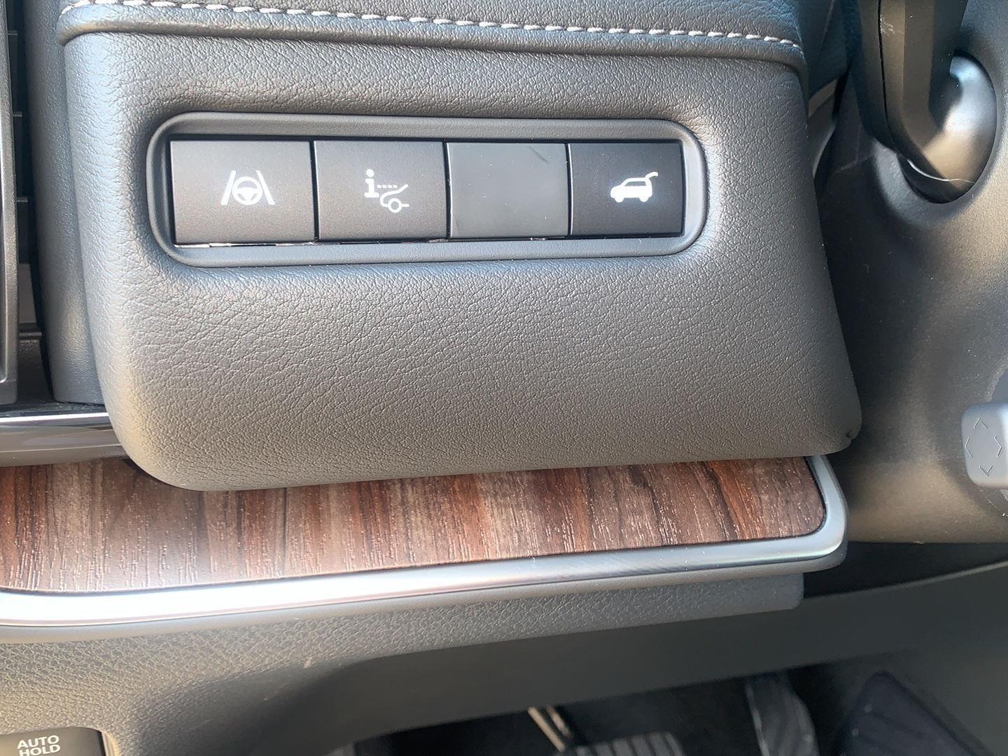 2025 Nissan Armada SL - Photo 10