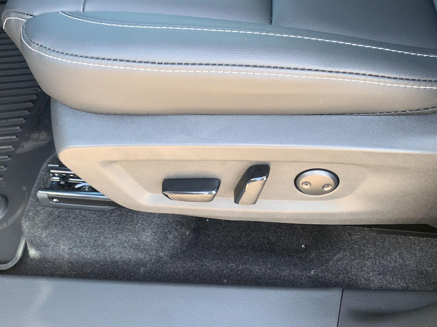2025 Nissan Murano SL - Photo 19