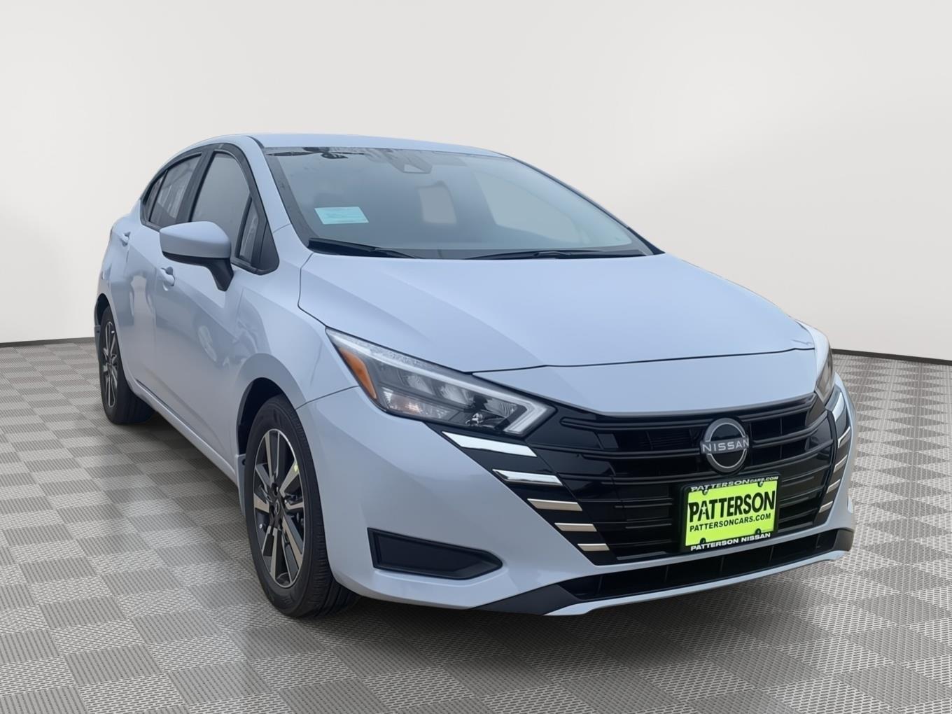 2025 Nissan Versa SV FWD