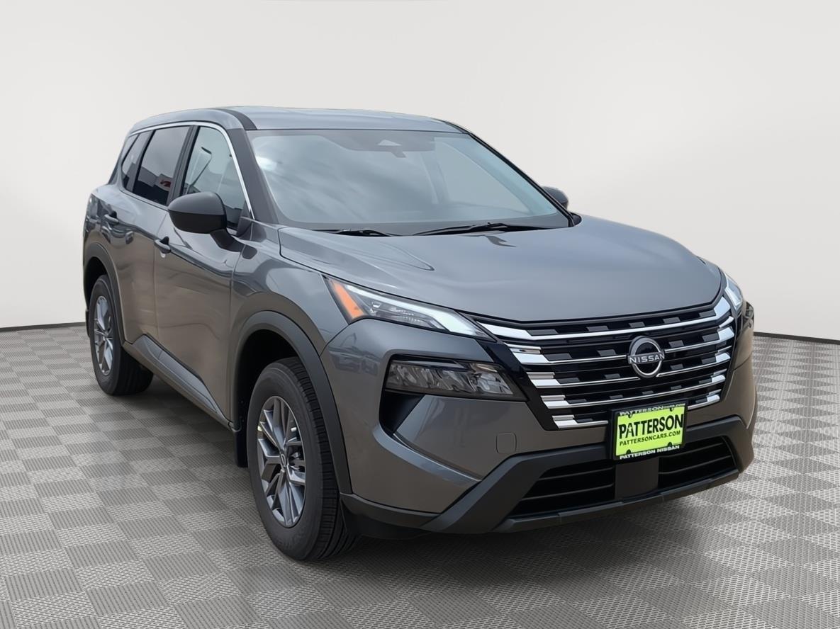 2026 Nissan Rogue S's photo