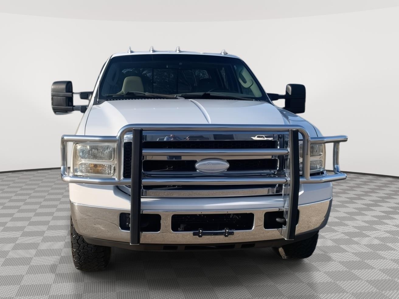 Used 2005 Ford F-250 Super Duty Lariat with VIN 1FTSW21P05EB10927 for sale in Longview, TX
