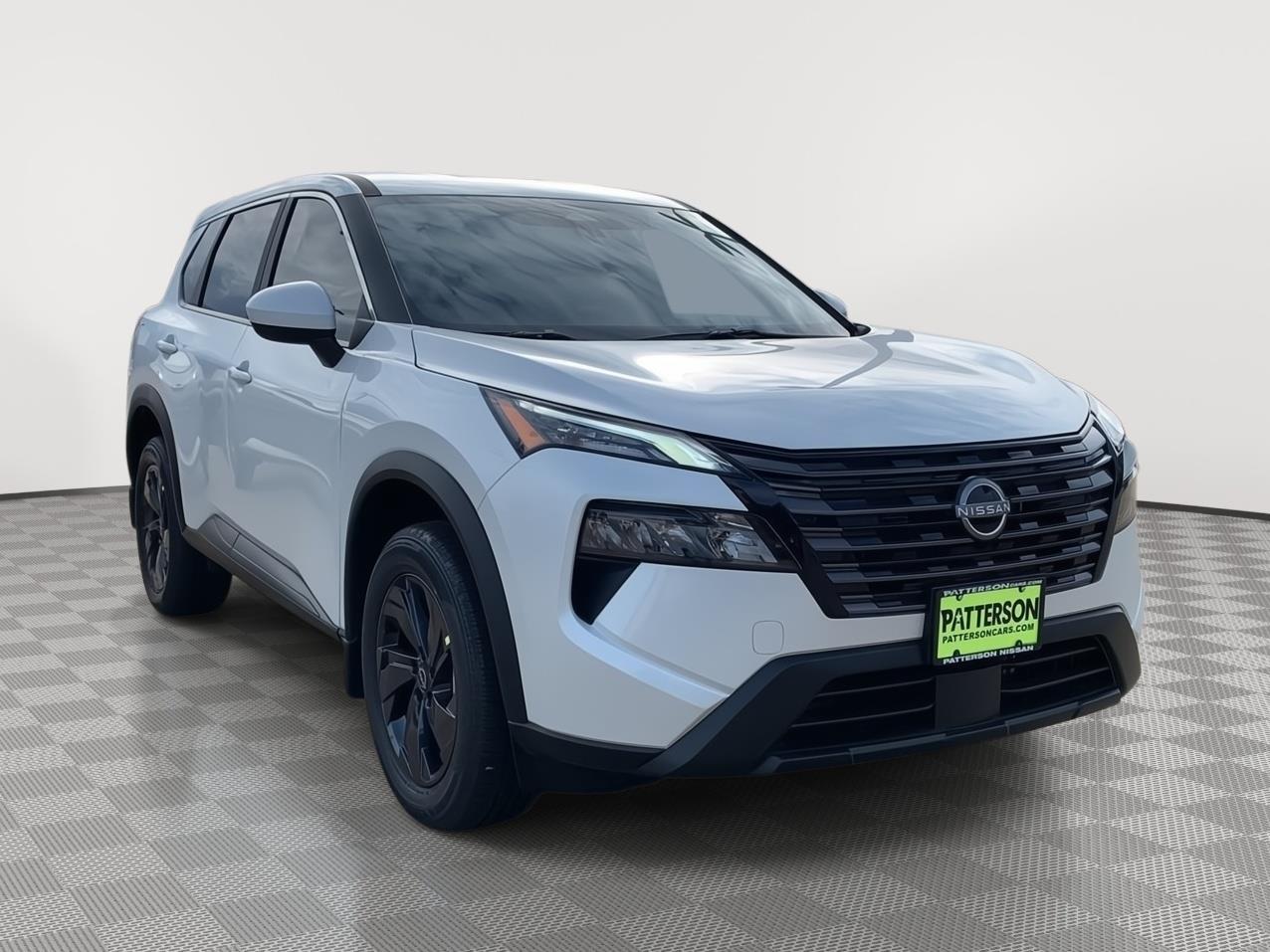 2026 Nissan Rogue SV FWD's photo