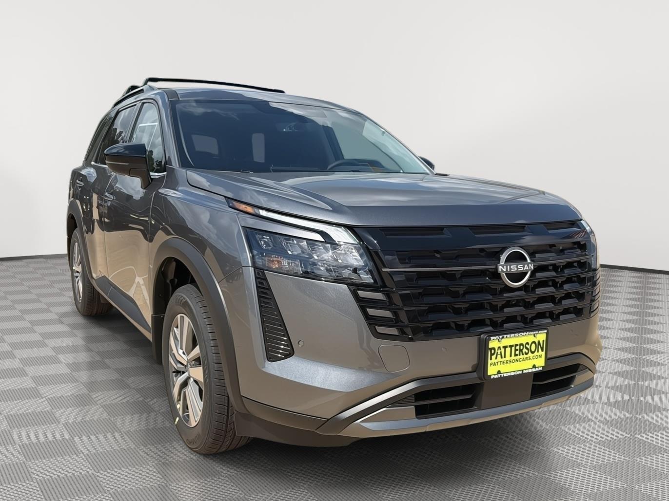2026 Nissan Pathfinder SL 2WD's photo