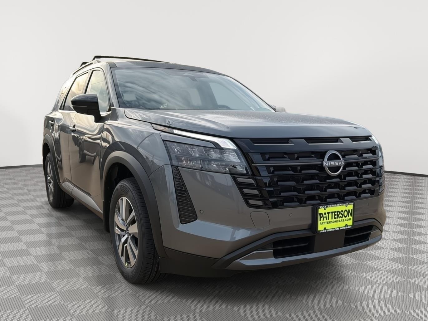 2026 Nissan Pathfinder SL 2WD's photo
