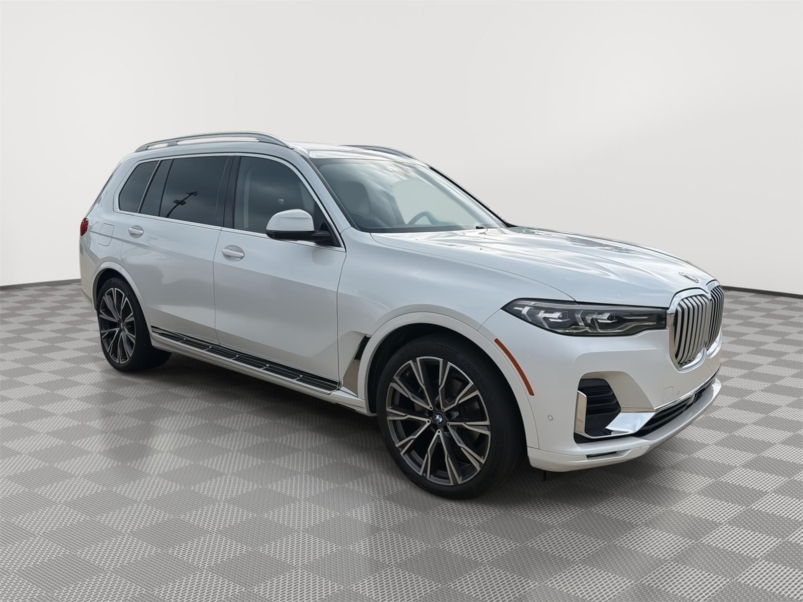2021 BMW X7 xDrive40i's photo