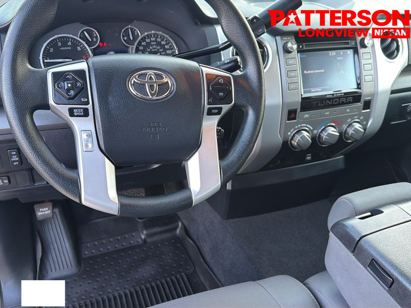 Used 2017 Super White Toyota SR5 image 12