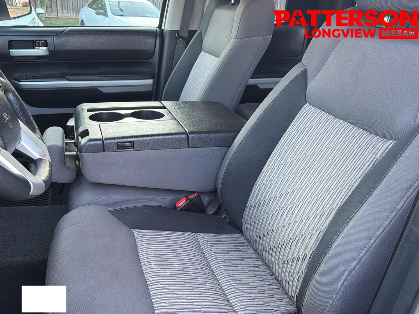 Used 2017 Super White Toyota SR5 image 13