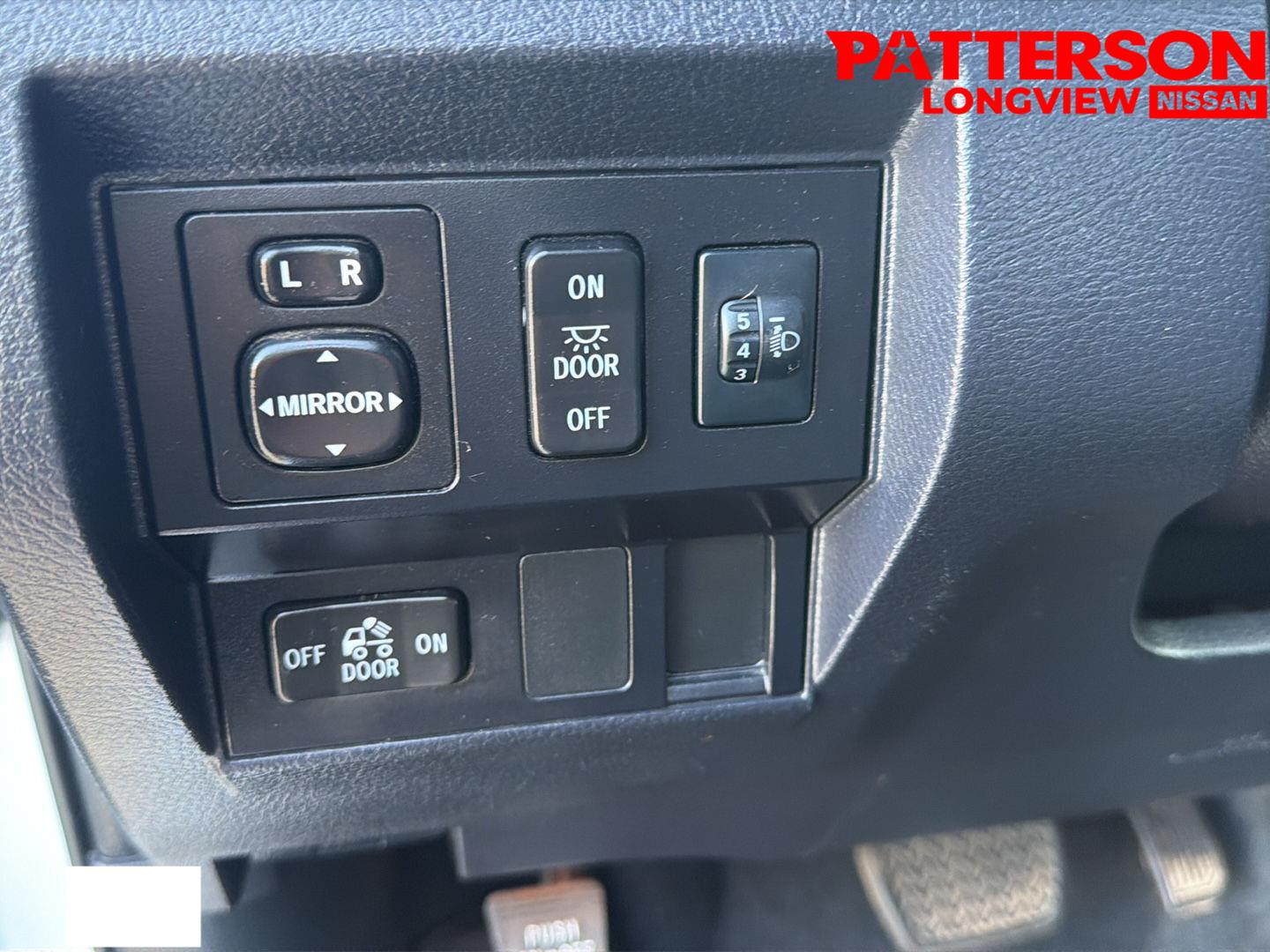 Used 2017 Super White Toyota SR5 image 14