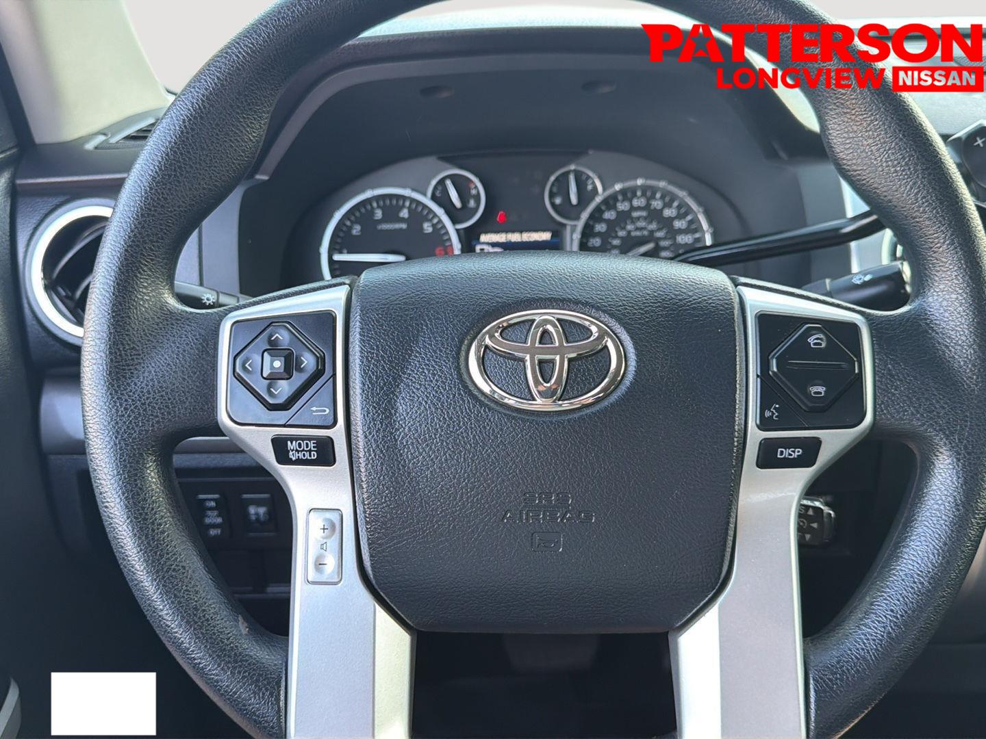 Used 2017 Super White Toyota SR5 image 11