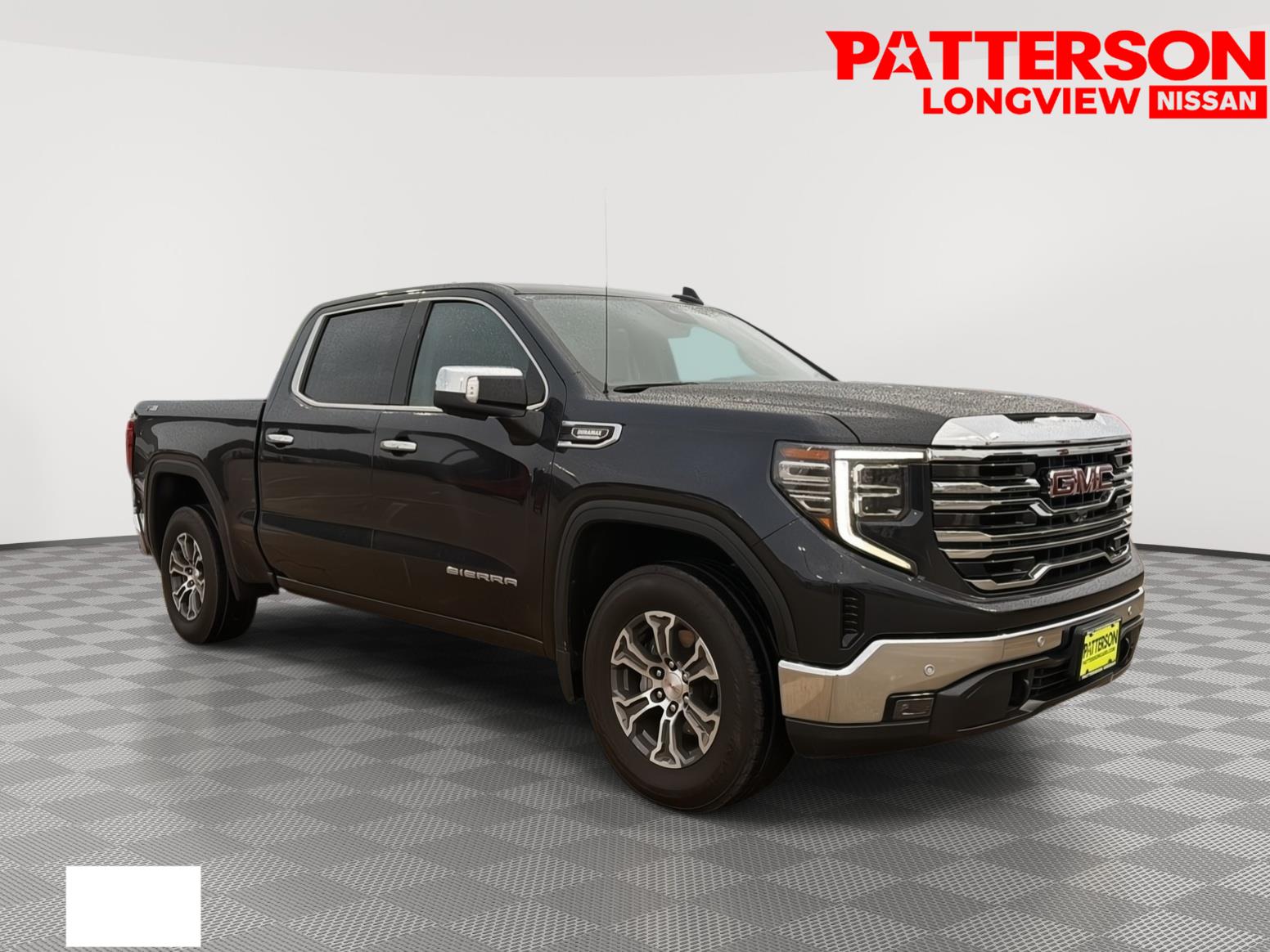  2022 GMC Sierra 1500 SLT Crew Cab 4WD   