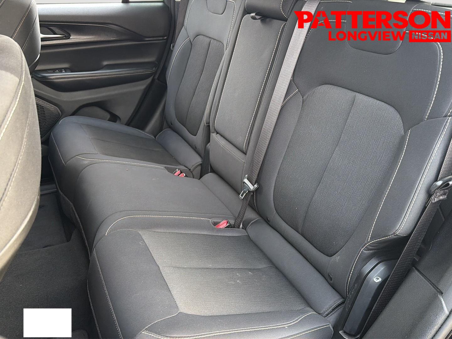 Used 2023 Diamond Black Crystal Pearlcoat Jeep Laredo image 17