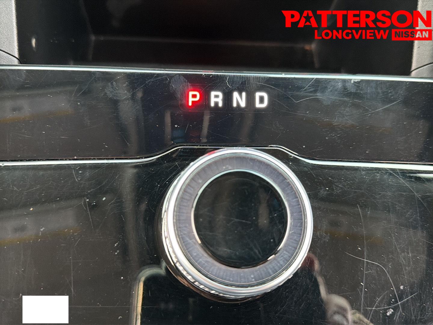 Used 2023 Diamond Black Crystal Pearlcoat Jeep Laredo image 12