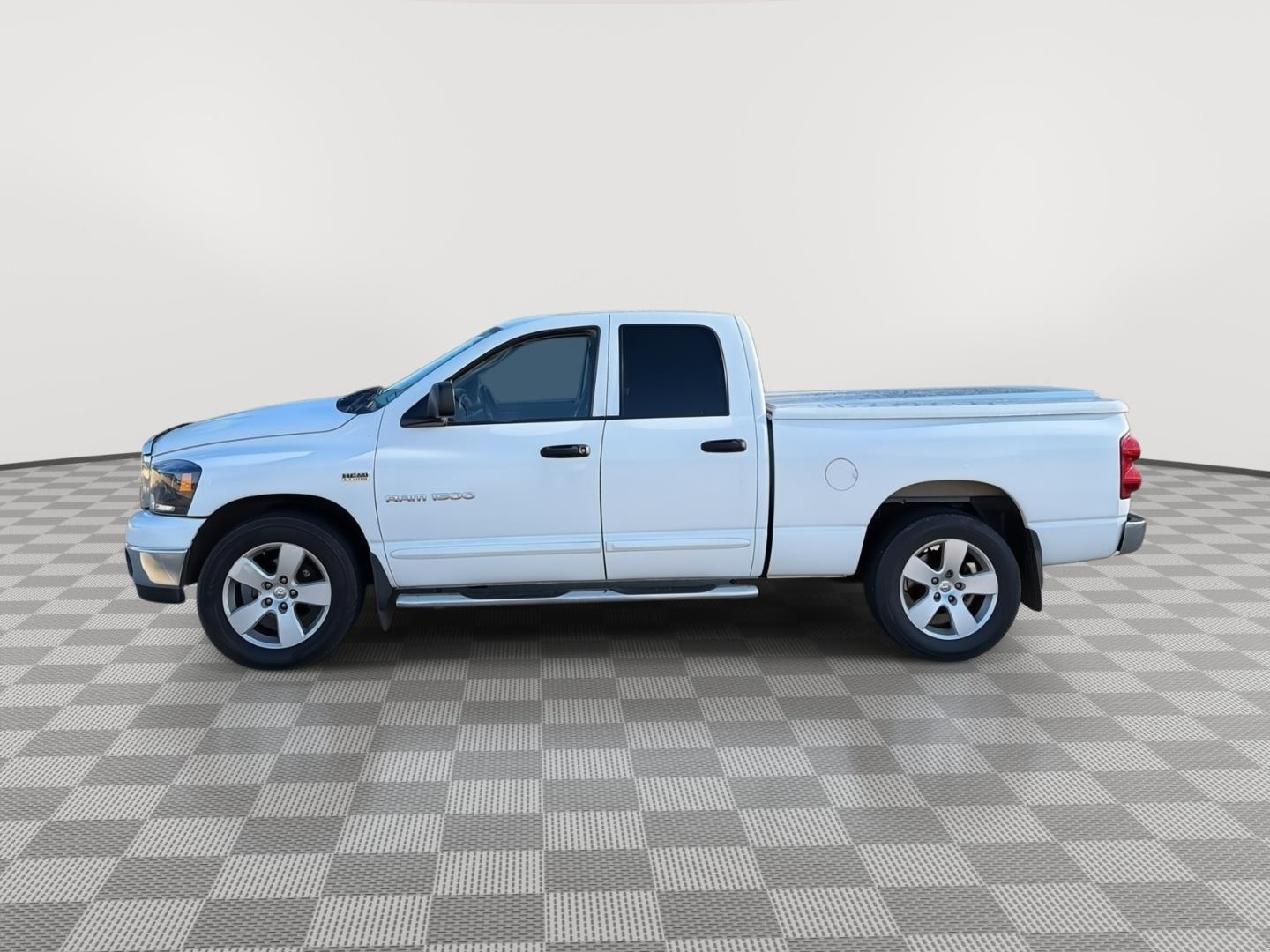 Used 2007 Dodge Ram 1500 Pickup SLT with VIN 1D7HA18267J519995 for sale in Longview, TX