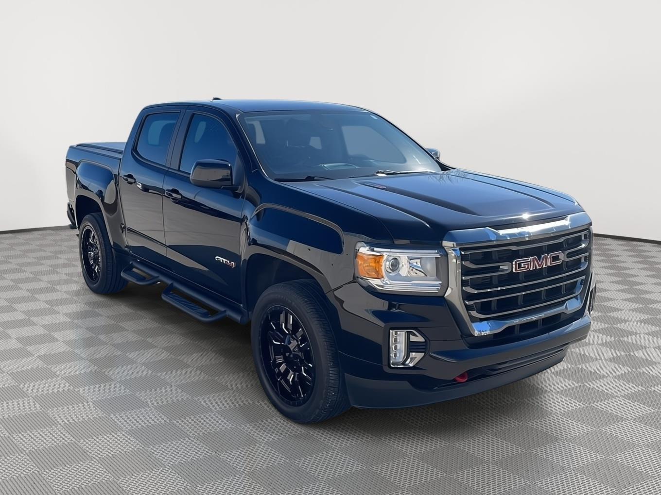 2022 GMC Canyon AT4 Crew Cab 4WD with Leather