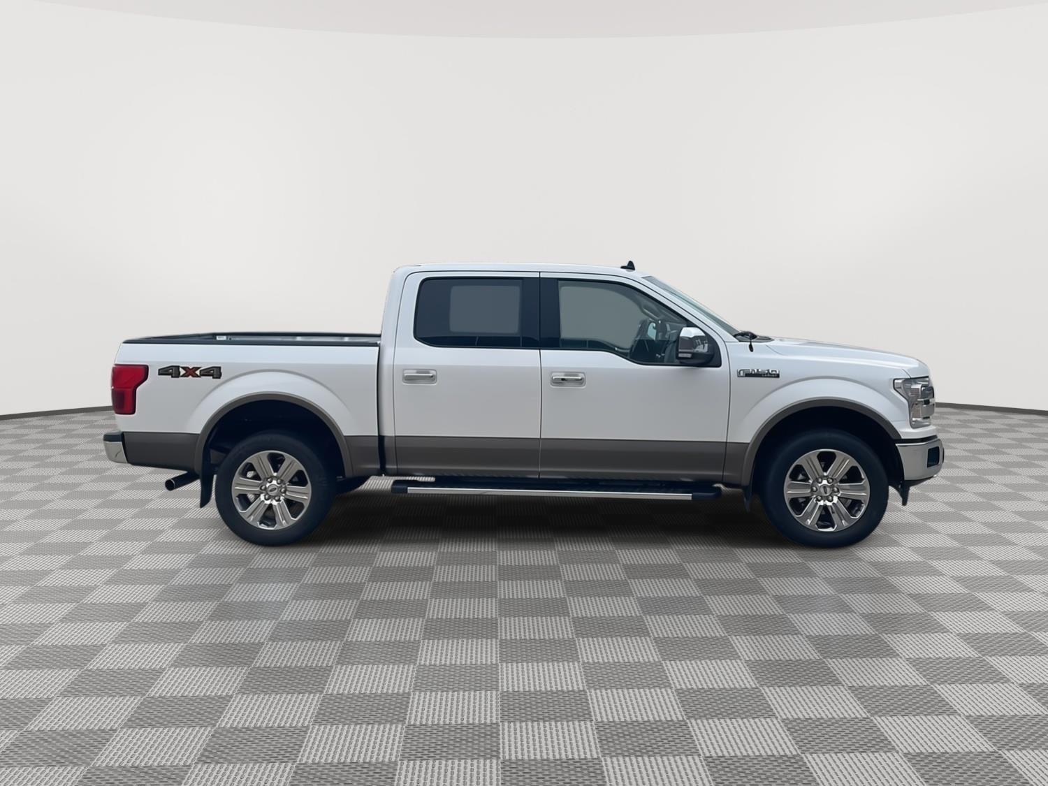 View vehicle photo 2