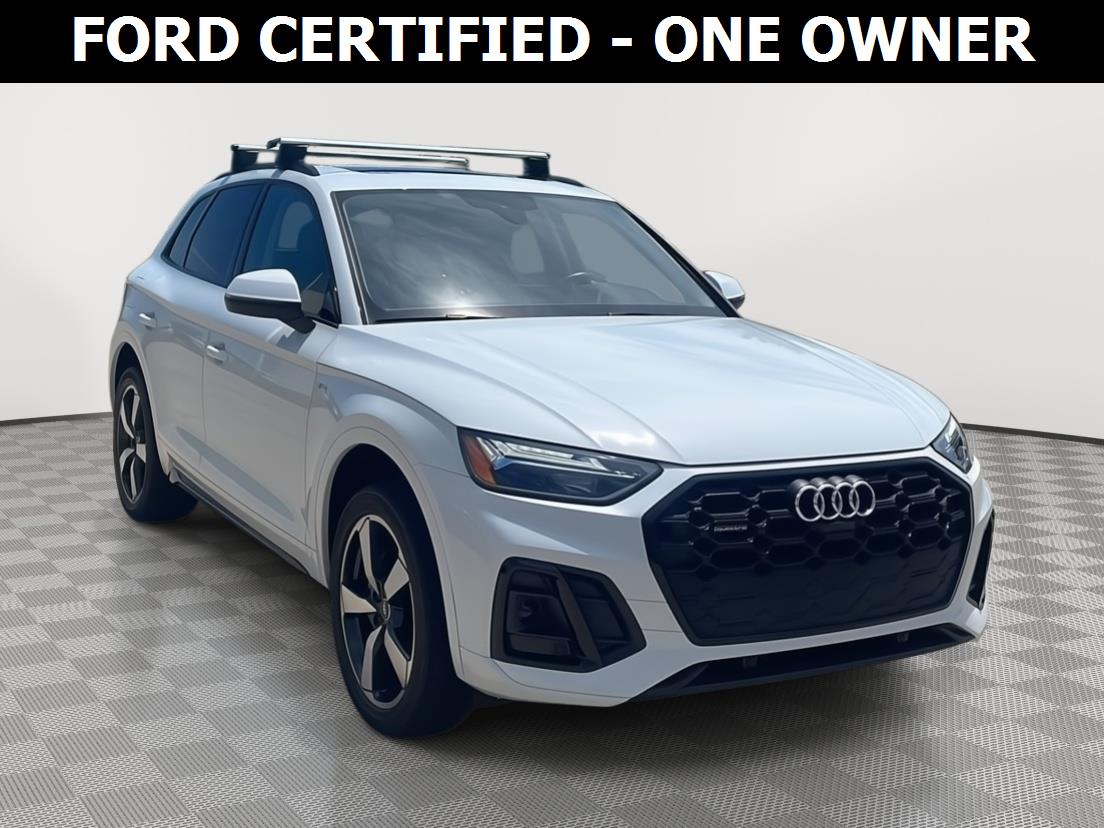 Glacier White Metallic 2022 Audi Q5 SUV / Crossover All-Wheel Drive Automatic