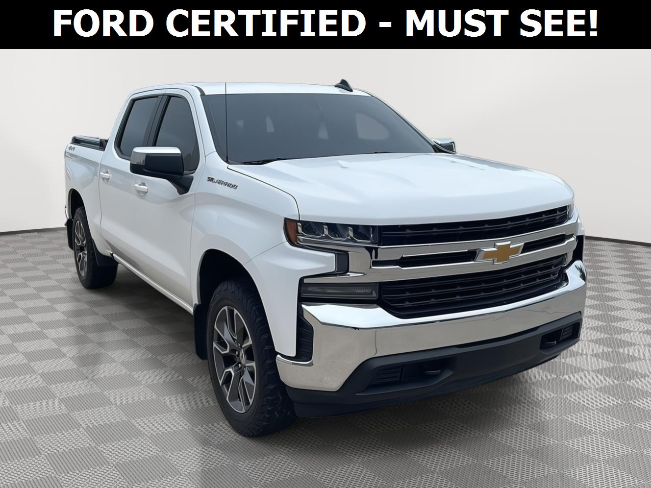 Summit White 2019 Chevrolet Silverado 1500 Pickup Truck Four-Wheel Drive 8-Speed Automatic