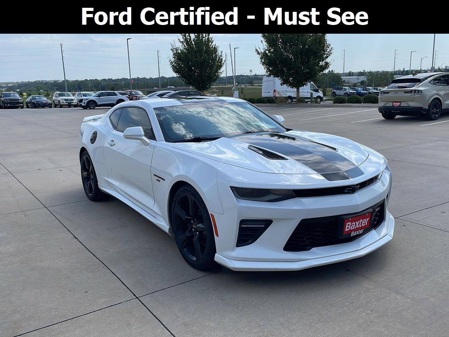 Summit White 2018 Chevrolet Camaro Coupe Rear-Wheel Drive 8-Speed Automatic