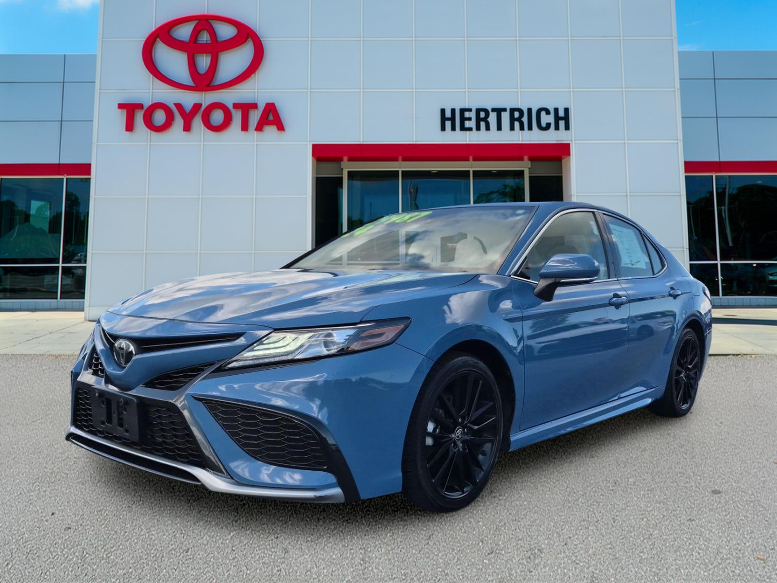 Cavalry Blue 2024 Toyota Camry Sedan Front-Wheel Drive 8-Speed Automatic