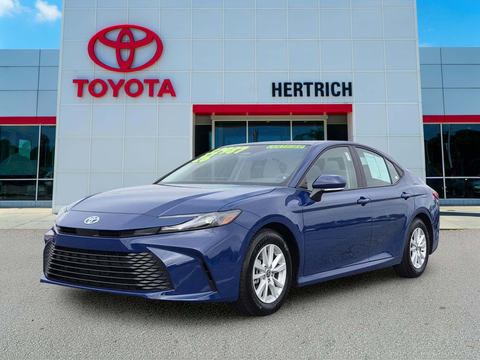 Reservoir Blue 2026 Toyota Camry Sedan Front-Wheel Drive Continuously Variable Transmission