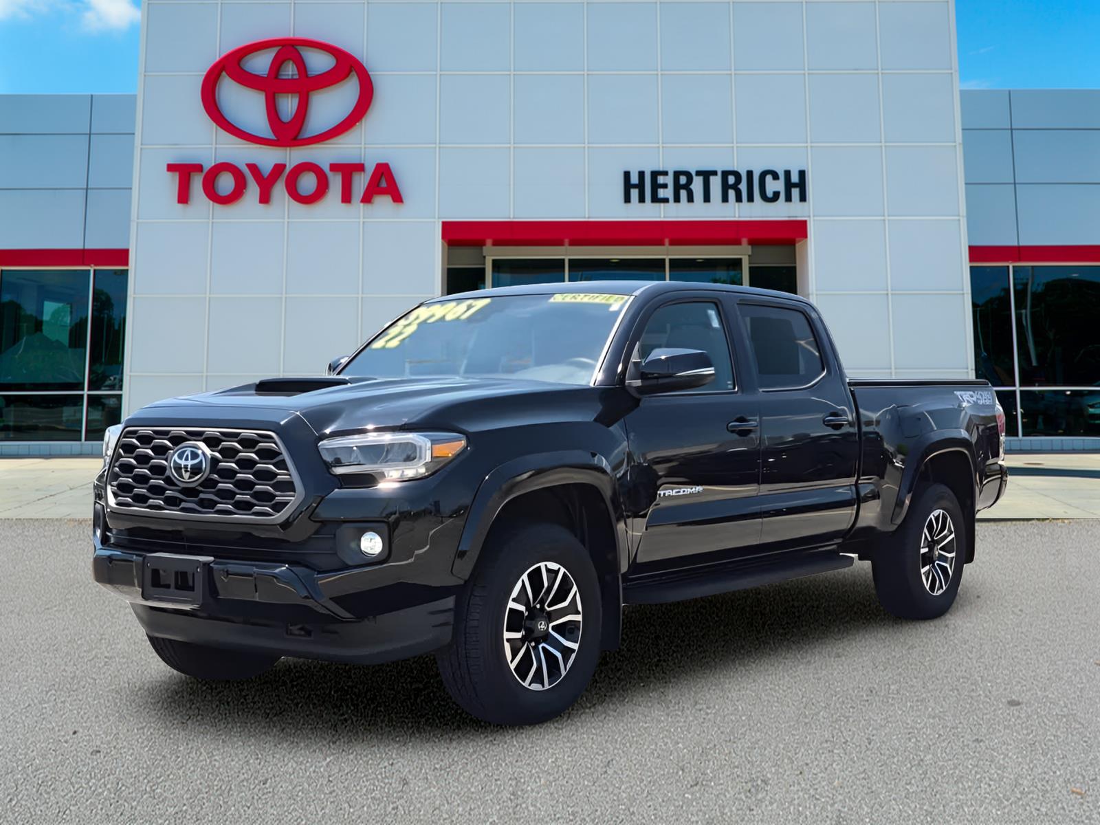 Midnight Black Metallic 2022 Toyota Tacoma Pickup Truck Four-Wheel Drive 6-Speed Automatic