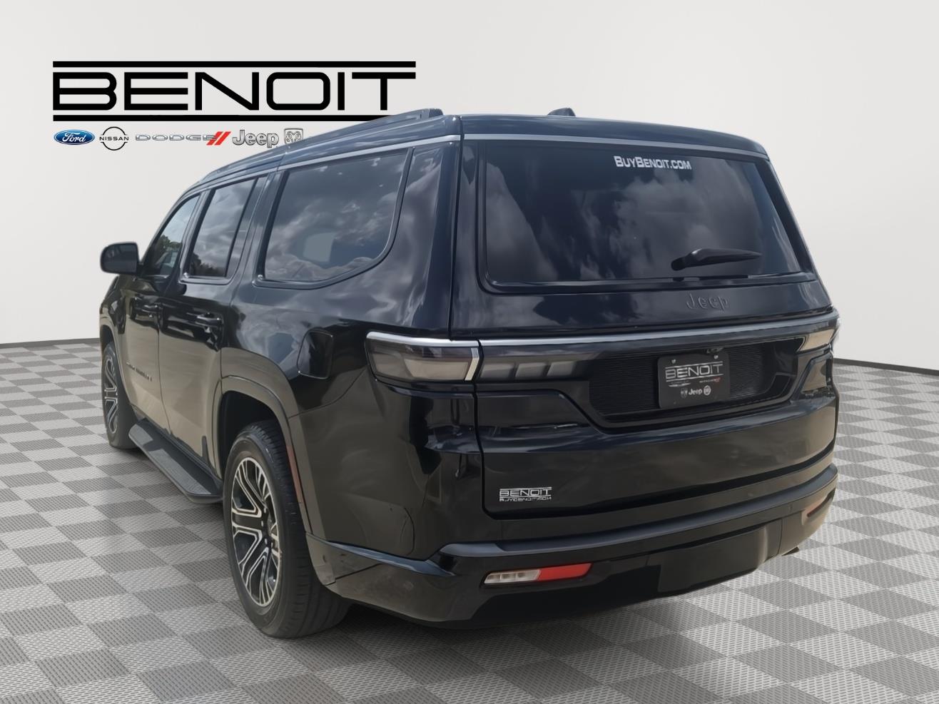 View vehicle photo 7