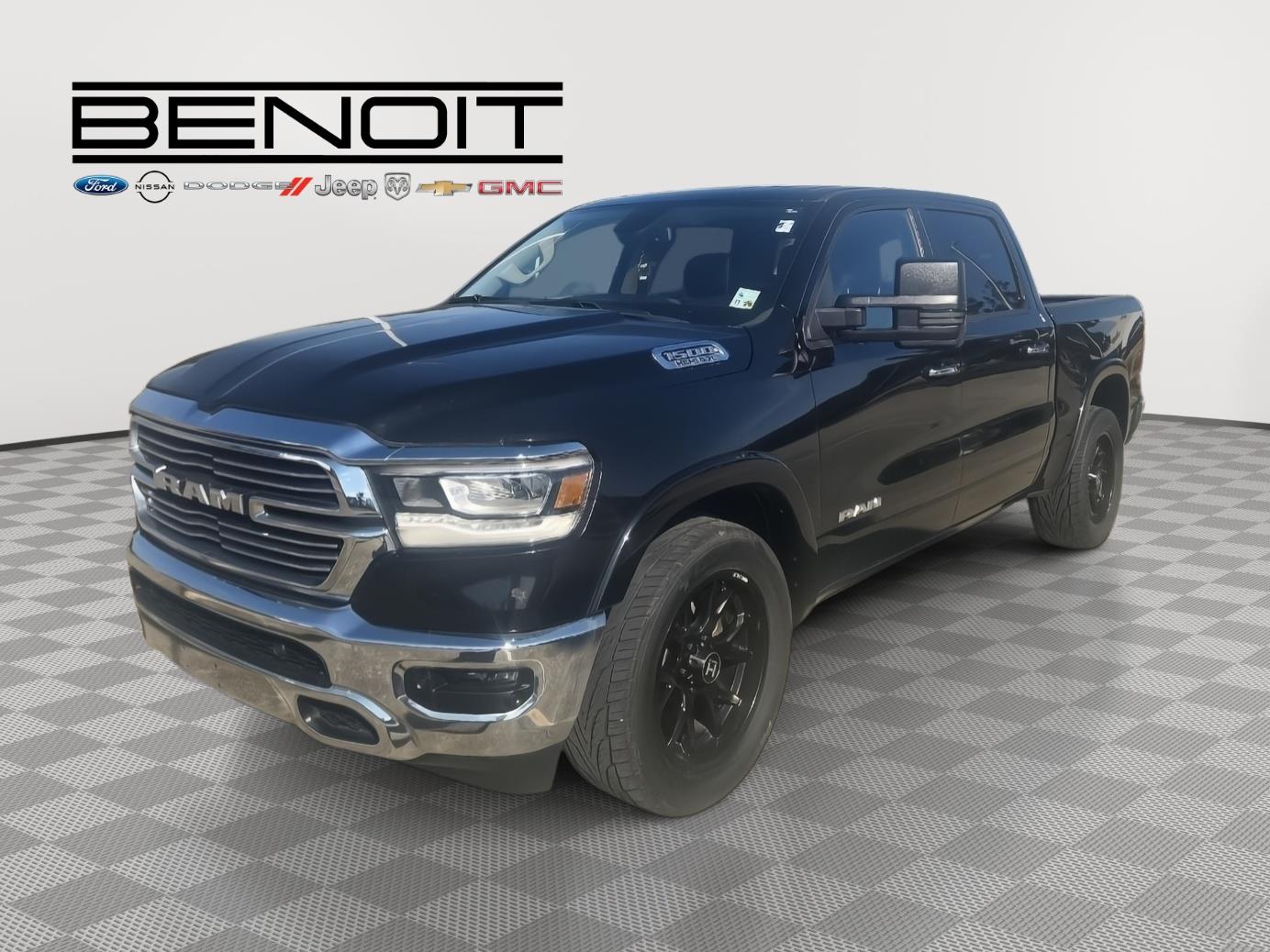 2019 RAM 1500 Laramie Crew Cab RWD
