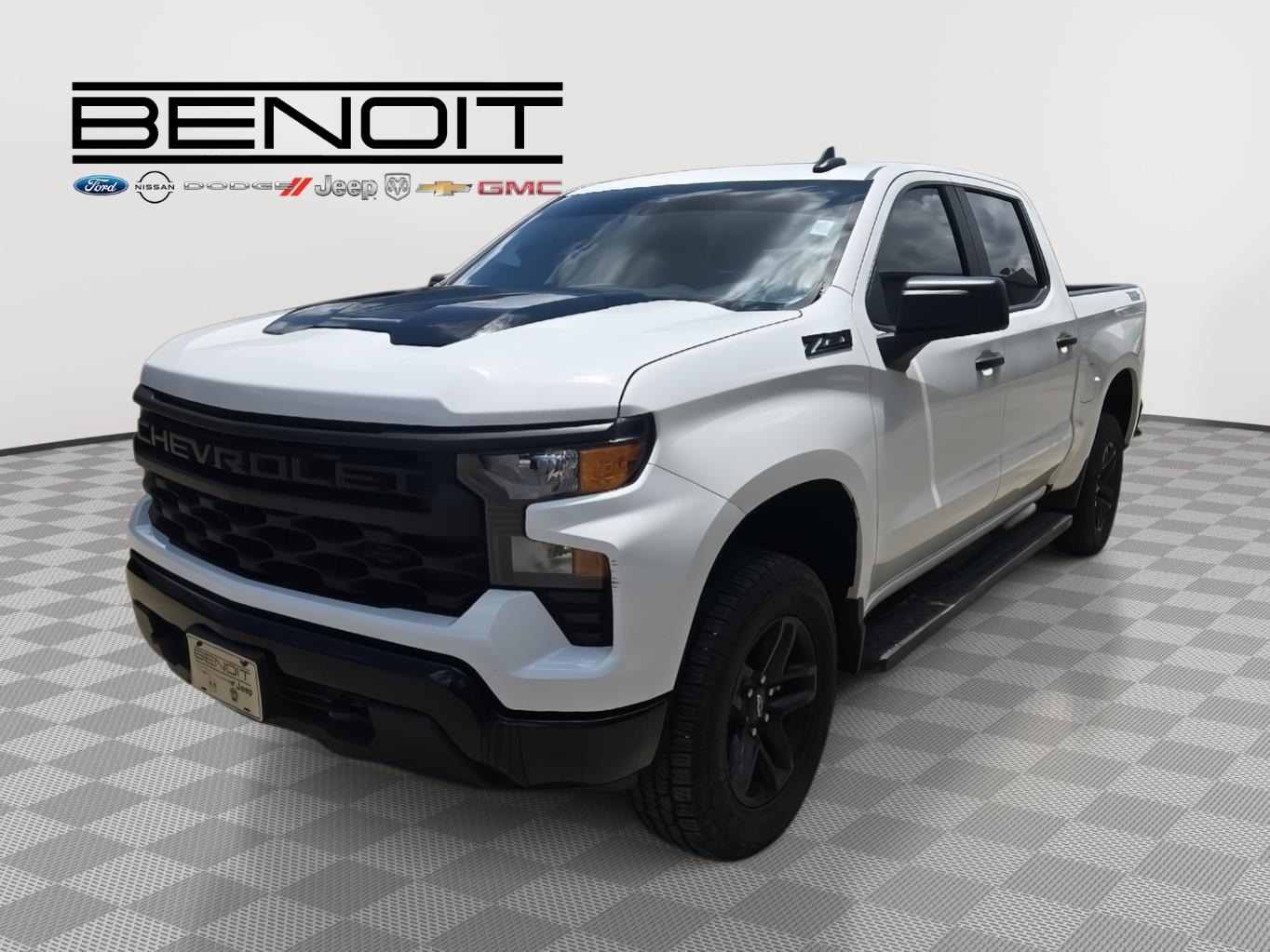 Summit White 2024 Chevrolet Silverado 1500 Pickup Truck Four-Wheel Drive 8-Speed Automatic