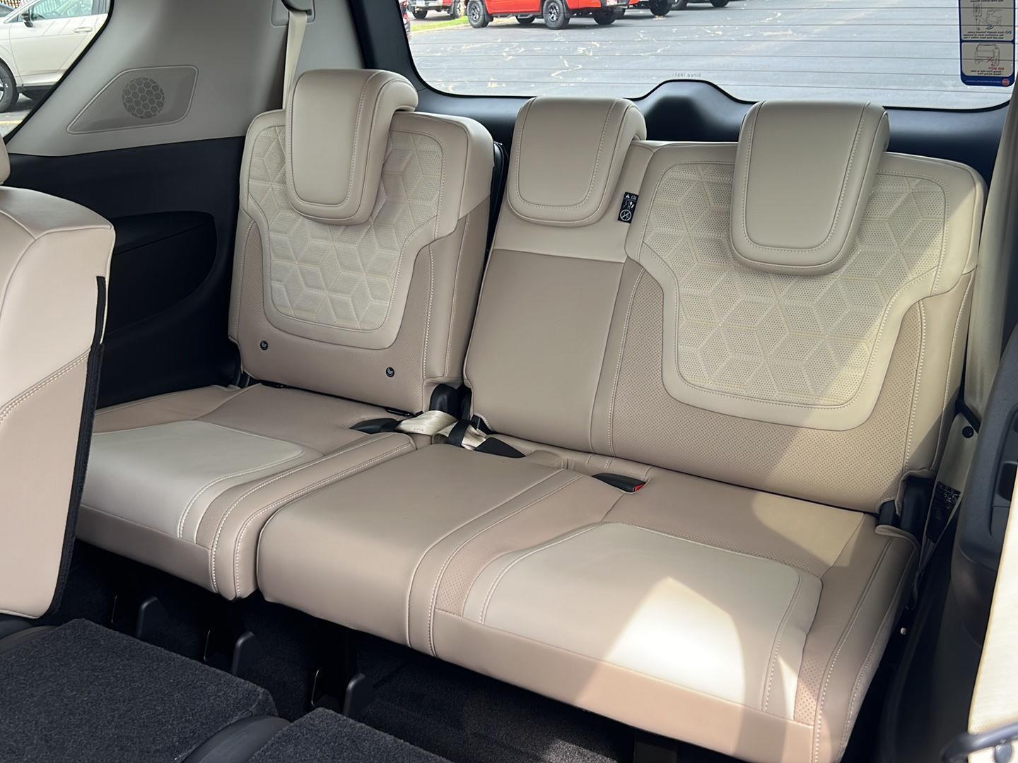2025 Nissan Armada Platinum Reserve - Photo 13