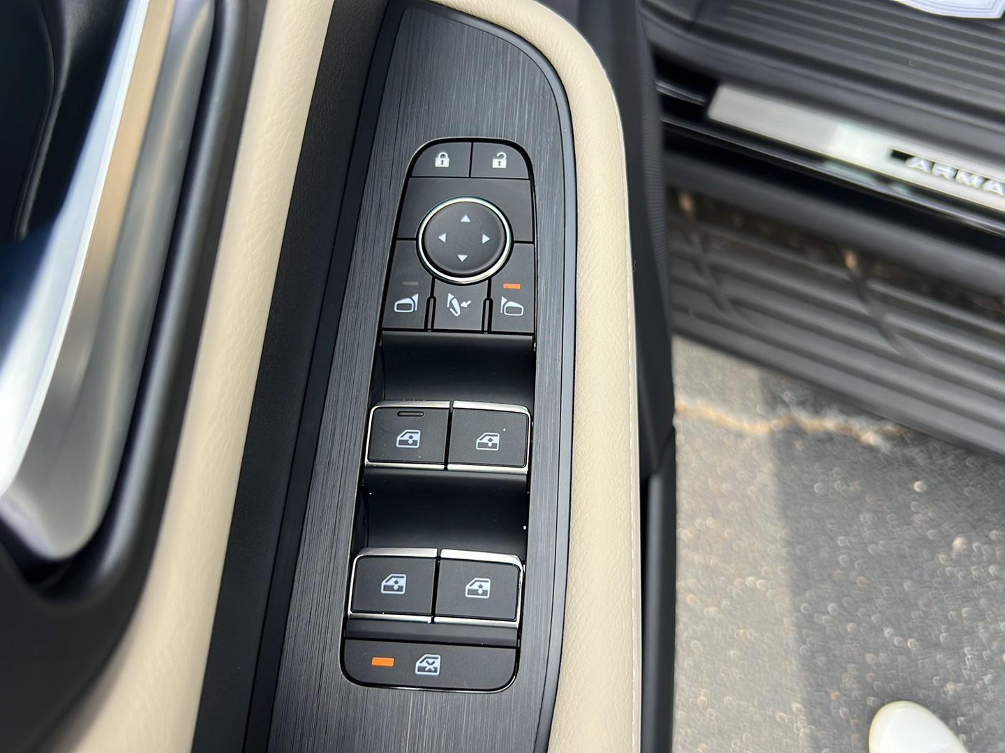2025 Nissan Armada Platinum Reserve - Photo 19