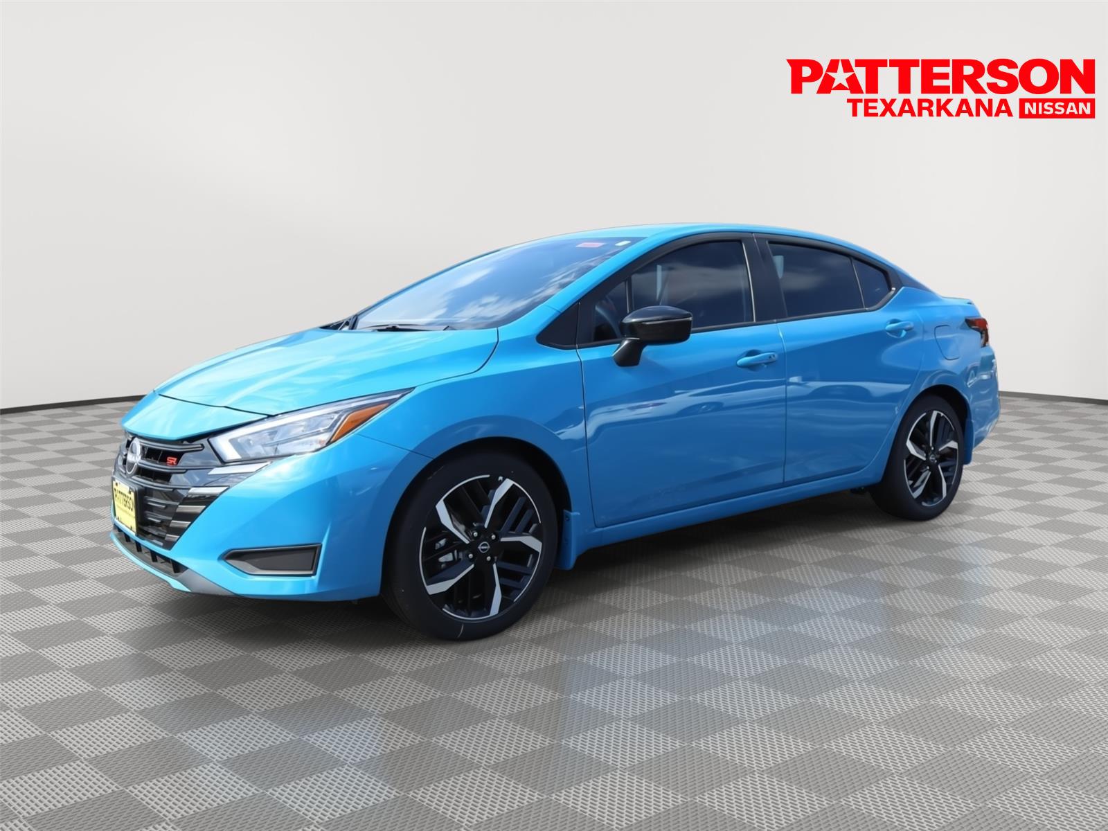 2025 Nissan Versa 1.6 SR CVT's photo